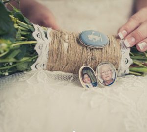 wedding bouquet wraps photos of loved ones family
