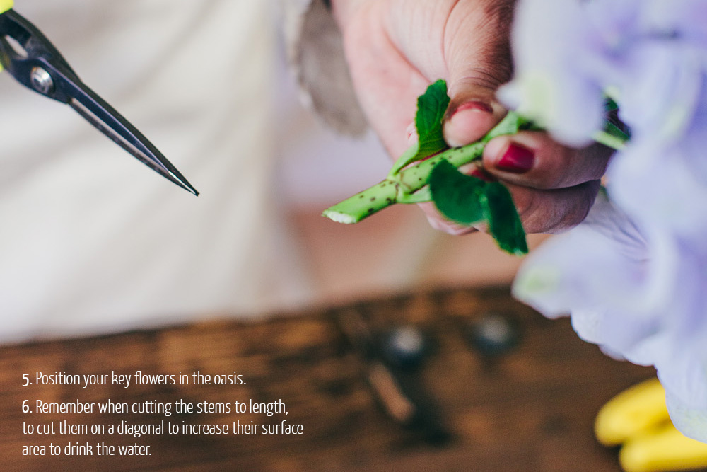 how to make a centrepiece in a wooden crate