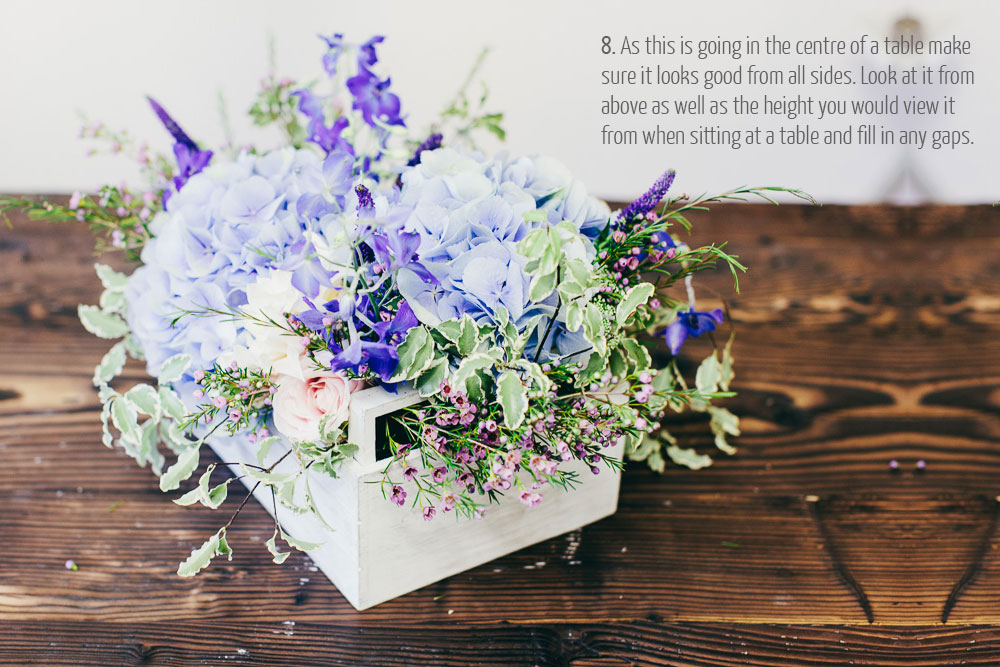 how to make a centrepiece in a wooden crate for weddings