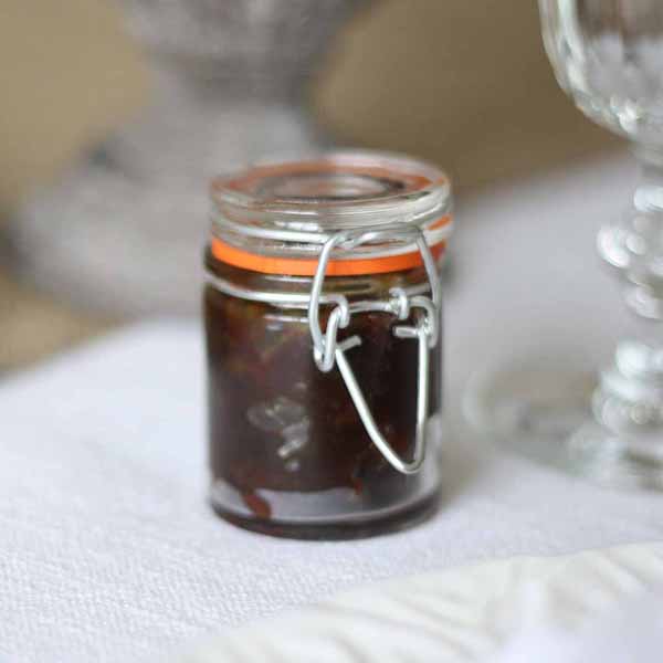 tiny pots for homemade jam or chutney wedding favours