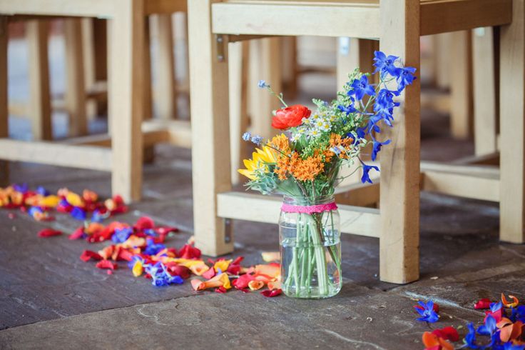 rustic barn wedding ceremony decorations