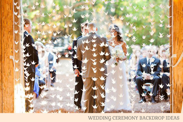 origamni cranes - wedding ceremony backdrop ideas by @theweddingomd