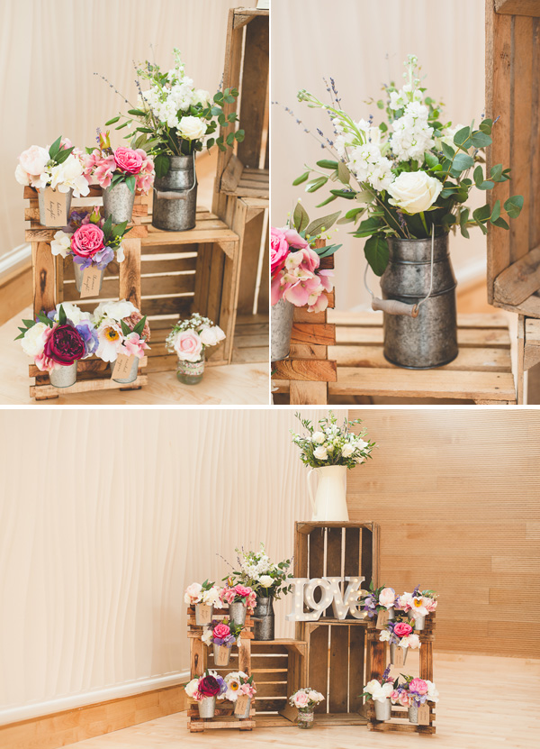 rustic table plan for summer wedding available from @theweddingomd