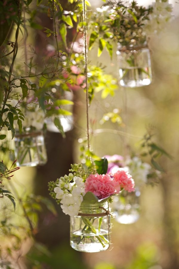 DIY Hanging Flower Vases for Backyard Weddings - Beacon Lane Blog