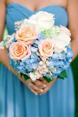 peach and blue wedding decorations and ideas