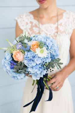 peach and blue wedding decorations and ideas