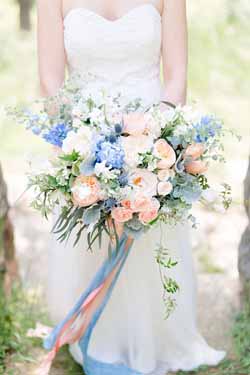 peach and blue wedding decorations and ideas