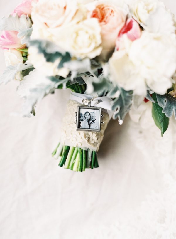 Wonderful Ideas For Personalising Wedding Bouquets