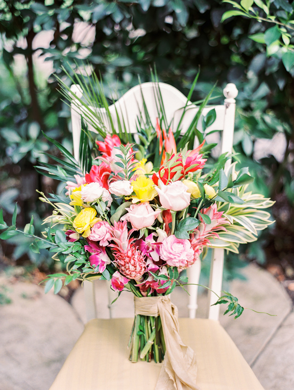 tropical wedding theme Ruffled - photo by Angelica Chang Photography http://ruffledblog.com/hawaiian-garden-wedding-inspiration