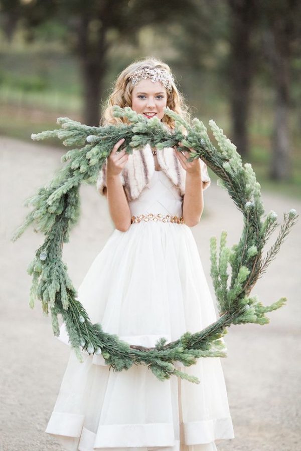 winter wedding ceremony ideas brit-co-laurenfairphotography-com