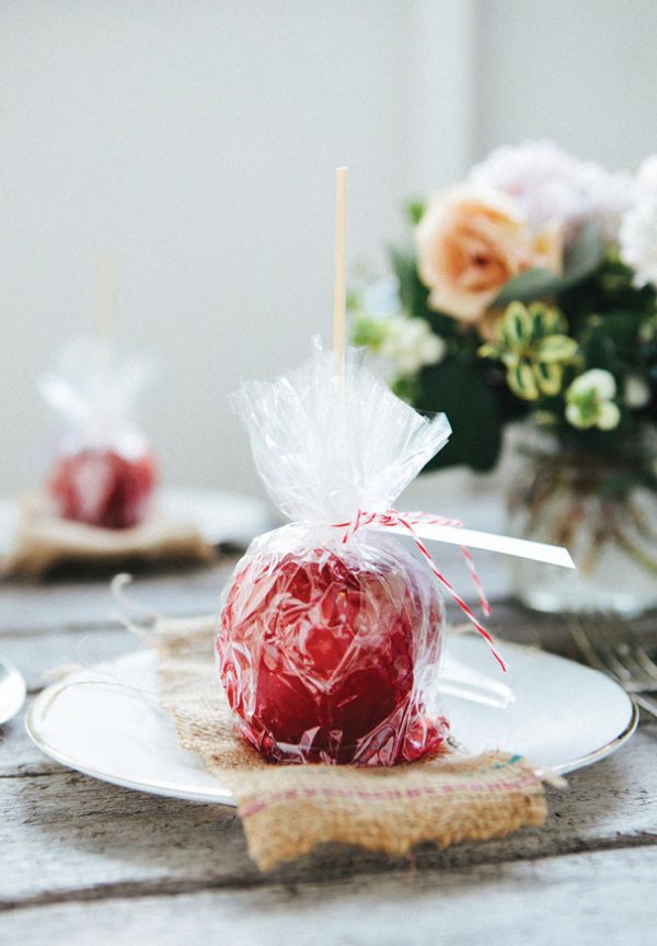 how to style a bonfire night wedding hellomay-com-au-the-loved-ones-com