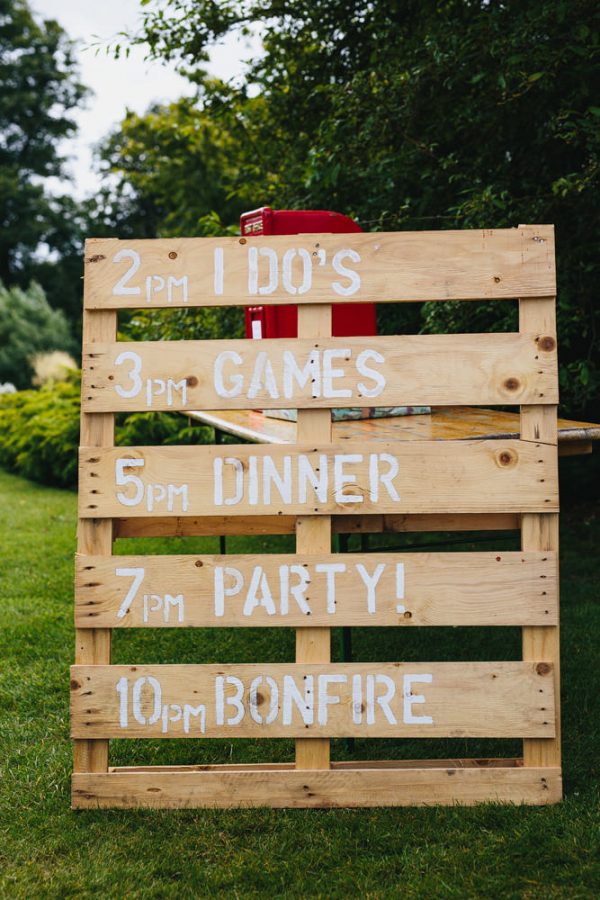 how to style a bonfire night wedding rockmywedding-co-uk-johnhopephotography-com