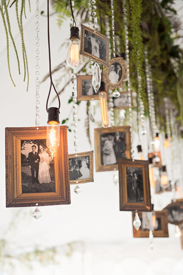 displaying photos at your wedding ruffledblog-com-tammyswales-com