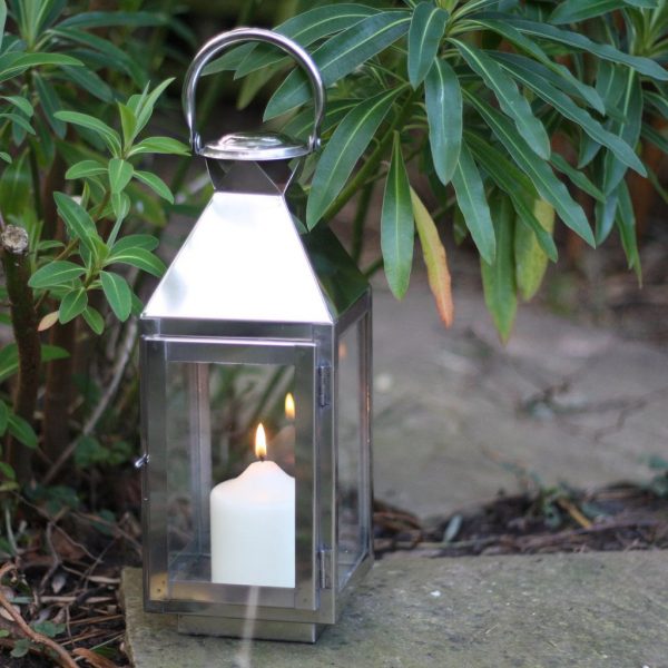 mercury silver candlestick chunky church candle - UK Wedding Styling &  Decor Blog - The Wedding of My Dreams