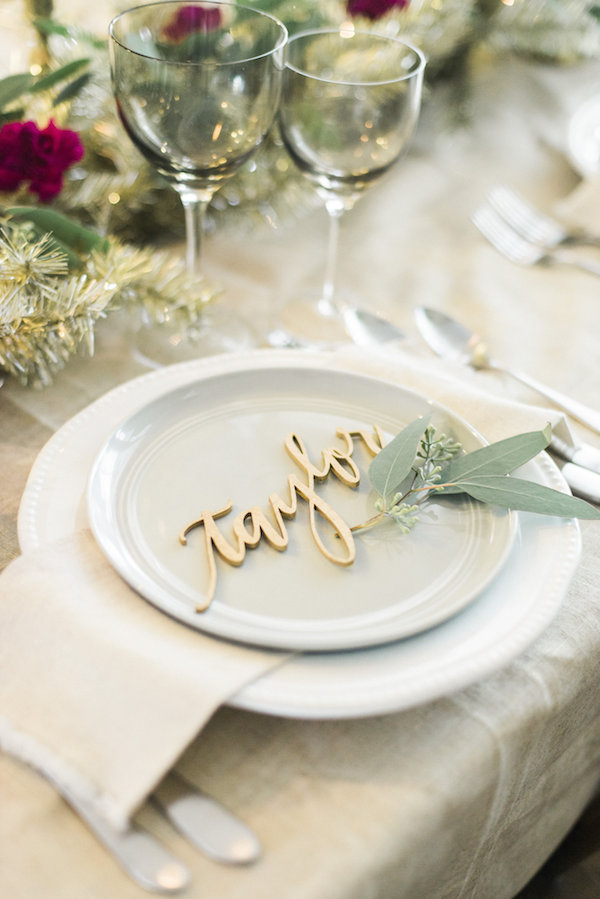 Christmas Wedding Place Settings View More: http://kristaajones.pass.us/gg_christmas