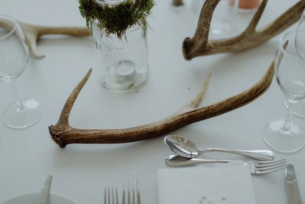 stag horns wedding centrepieces