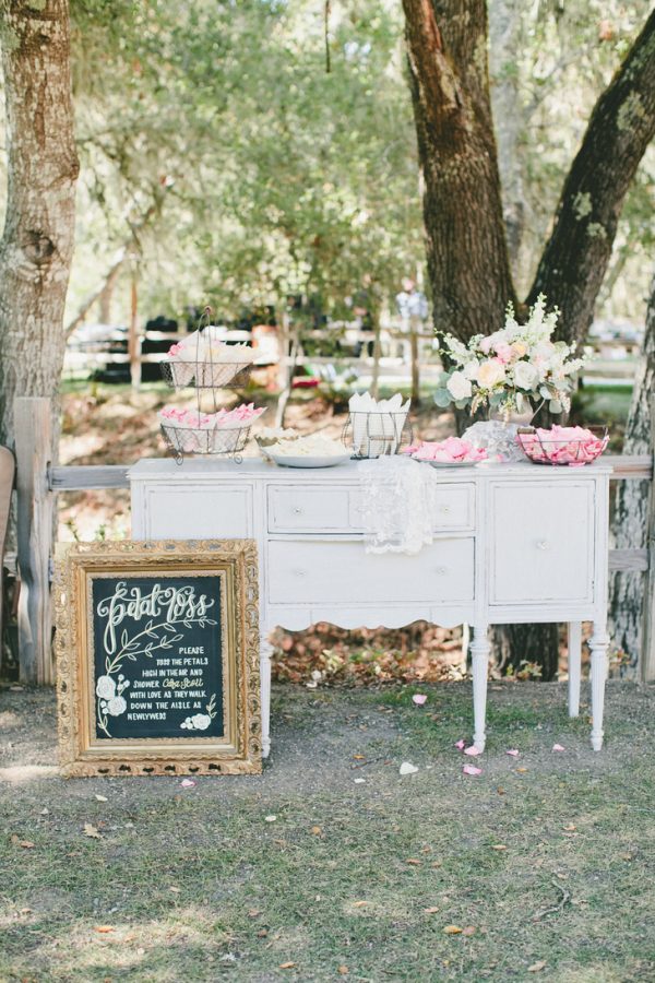 Create A Wedding Confetti Bar For Your Guests  theknot-com-onelove-photo-com