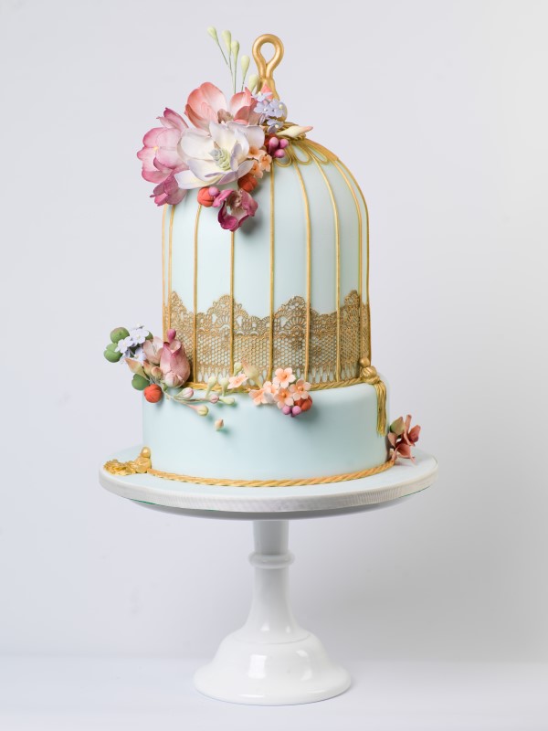 10 Ways To Include Birds And Birdcages At Your Wedding willowandbloomcakes-co-uk