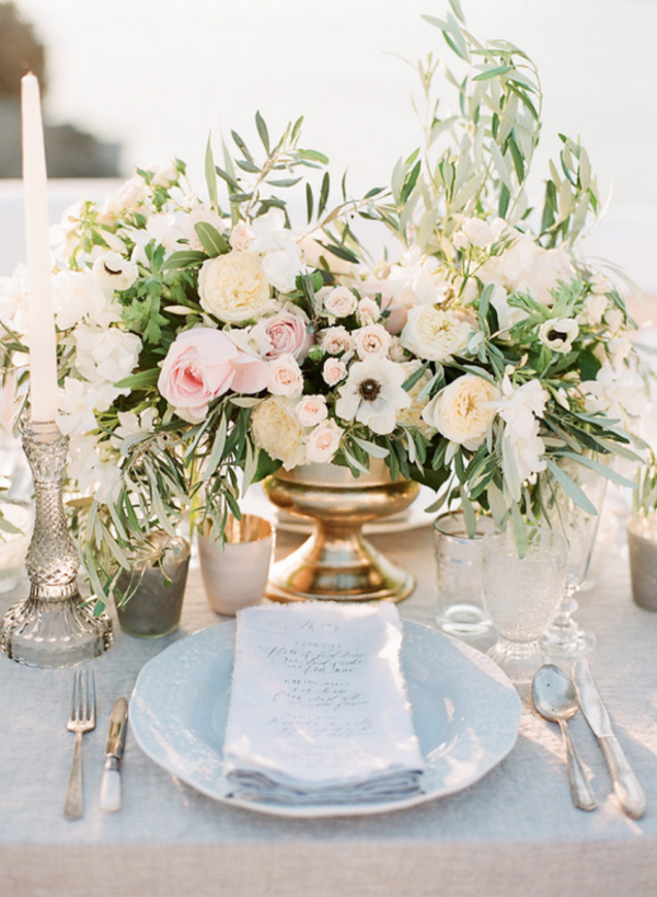 White and Gold wedding centrepeices table styling