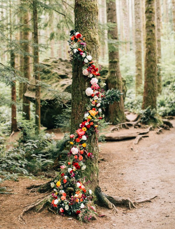 The Best Aisle Decorations For Outdoor Ceremonies greenweddingshoes.com - jennabechtholt.com