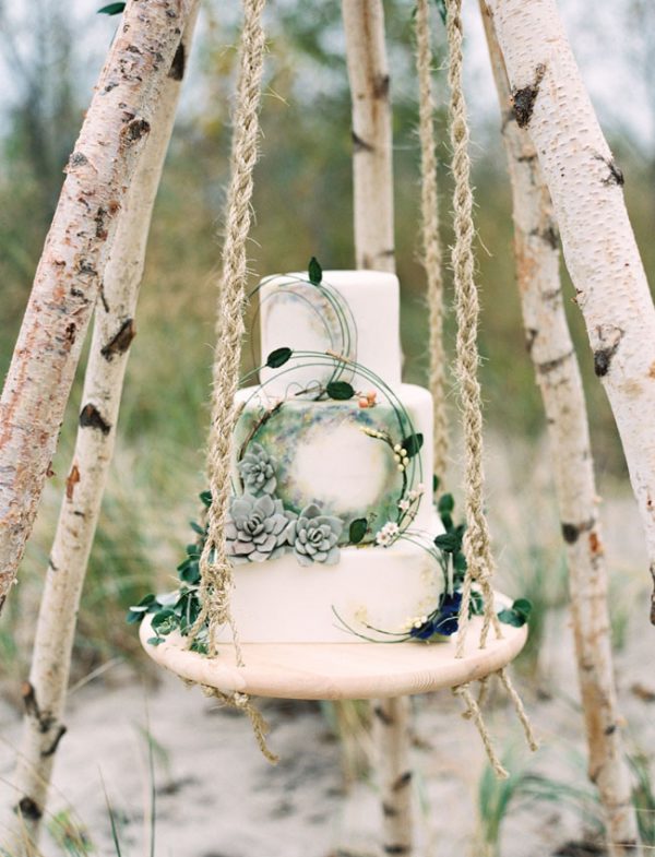 hanging wedding cakes