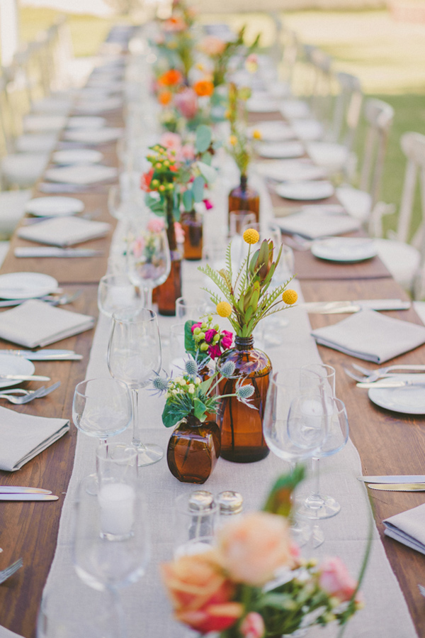 10 Swoon-Worthy Spring Wedding Centrepieces Ruffled - photo by http://www.brianevansphotography.com/ - http://ruffledblog.com/free-spirited-palm-springs-wedding