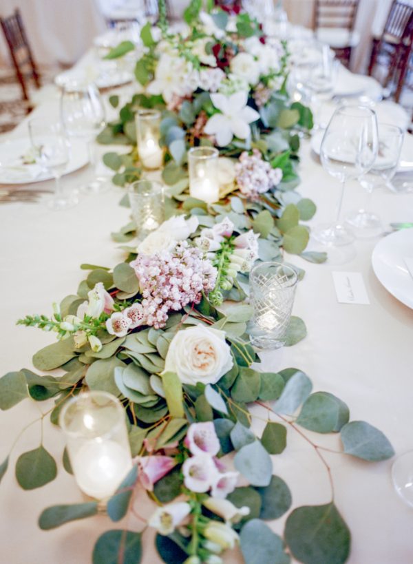 10 Swoon-Worthy Spring Wedding Centrepieces stylemepretty.com - giacanali.com