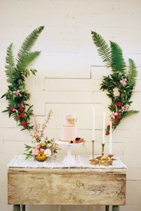 tropical-wedding-cake-table-backdrops