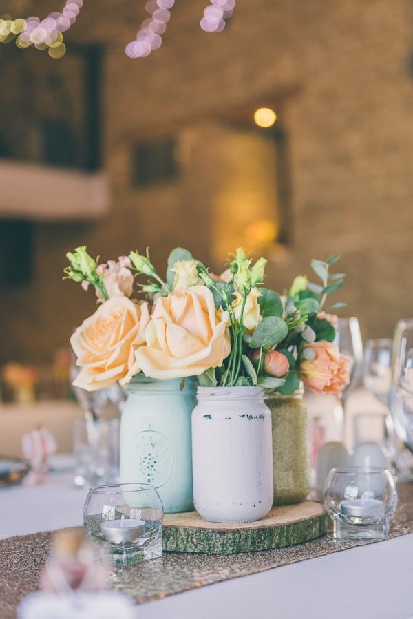 10 Swoon-Worthy Spring Wedding Centrepieces whimsicalwonderlandweddings.com - robtarren.co.uk