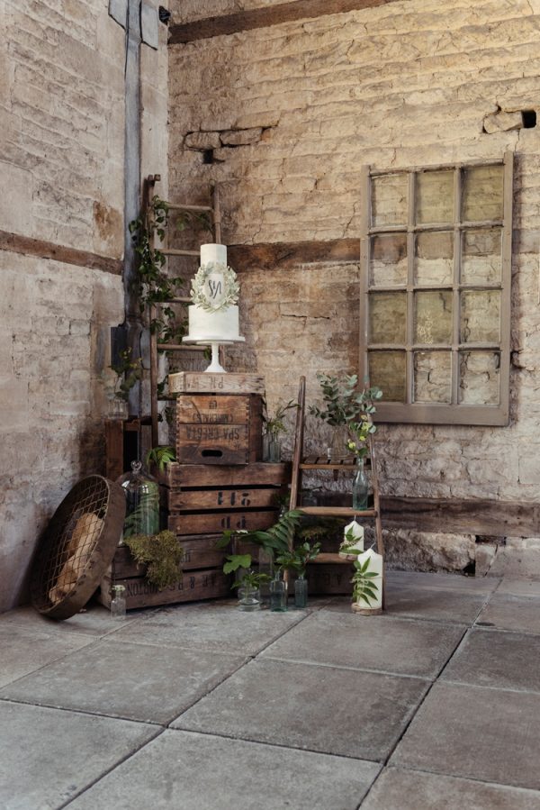 How To Create A Rustic Dessert Table whimsicalwonderlandweddings.com - sarahvivienne.co.uk