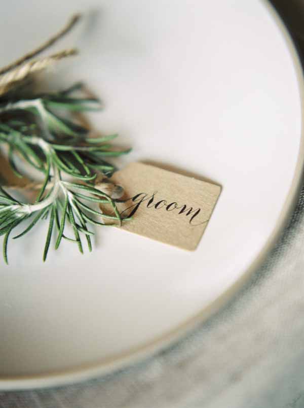 Rustic Elegant Wedding Ideas - Tree Slice and Escort Card Ideas