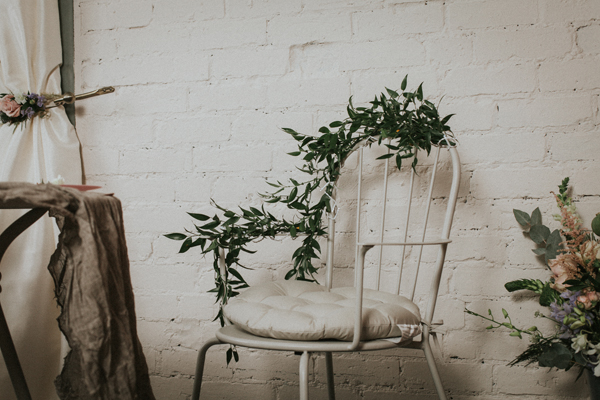 Industrial whimsical wedding styling from the wedding of my dreams terrariums grey table cloths copper candle sticks (6)