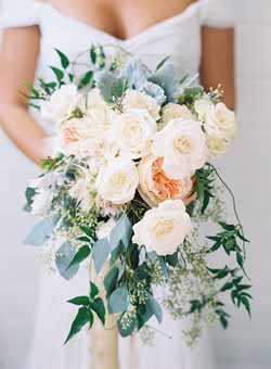 ivory peach and foliage wedding ideas and decoations