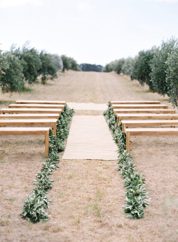 Olive Wedding Confetti and Decoration Ideas stylemepretty.com - josevilla.com1