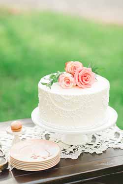 ivory peach and foliage wedding ideas and decoations