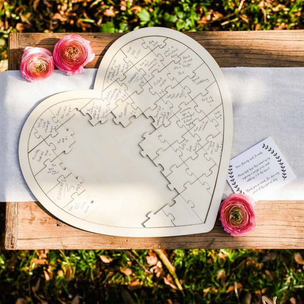 Alternative Guest Book Ideas for Summer Weddings available to buy online from @theweddingomd Birmingham Wedding Photographer