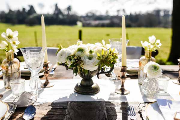 classic neutral and gold wedding decorations from the wedding of my dreams (1)