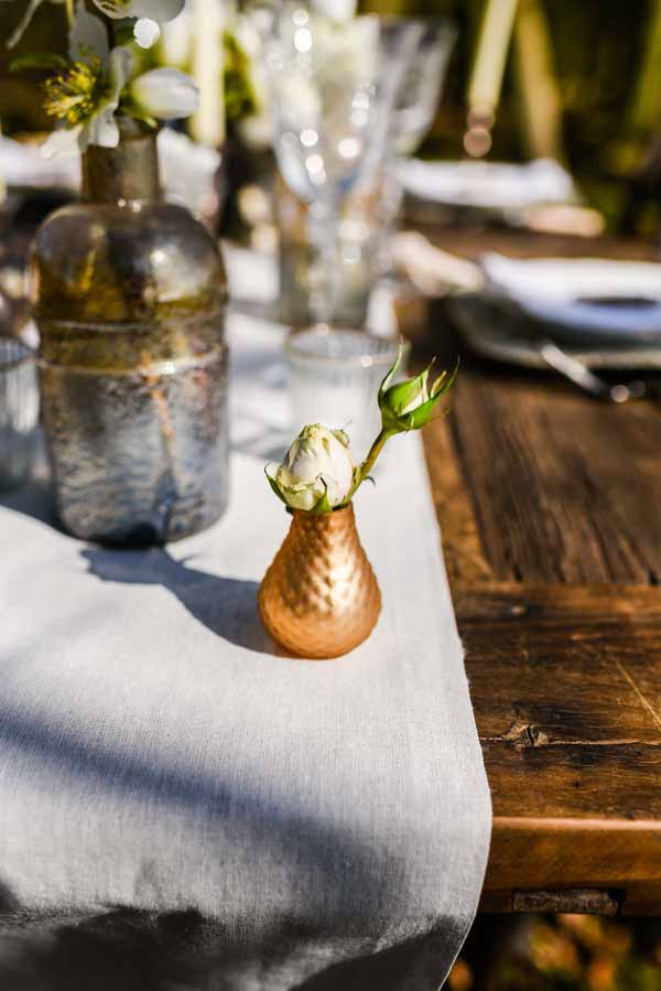 classic neutral and gold wedding decorations from the wedding of my dreams (1)