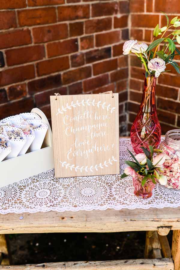 ideas for displaying wedding confetti from the wedding of my dreams (1)