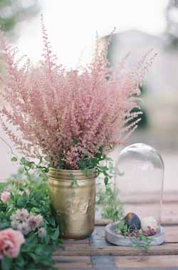 dusky pink and gold wedding decorations and ideas