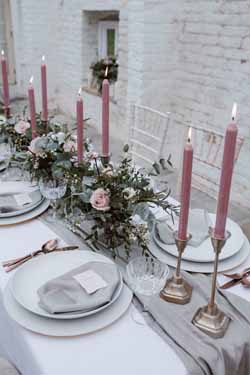 dusky pink and gold wedding decorations and ideas