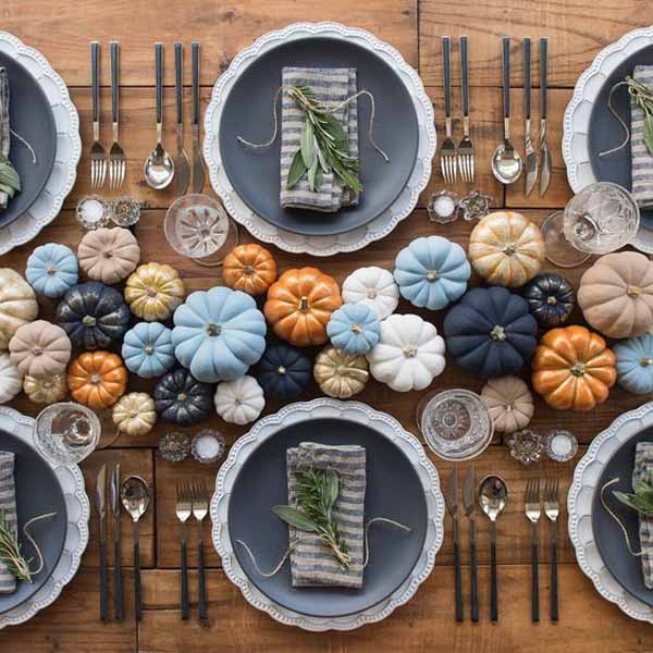 Halloween dinner table ideas