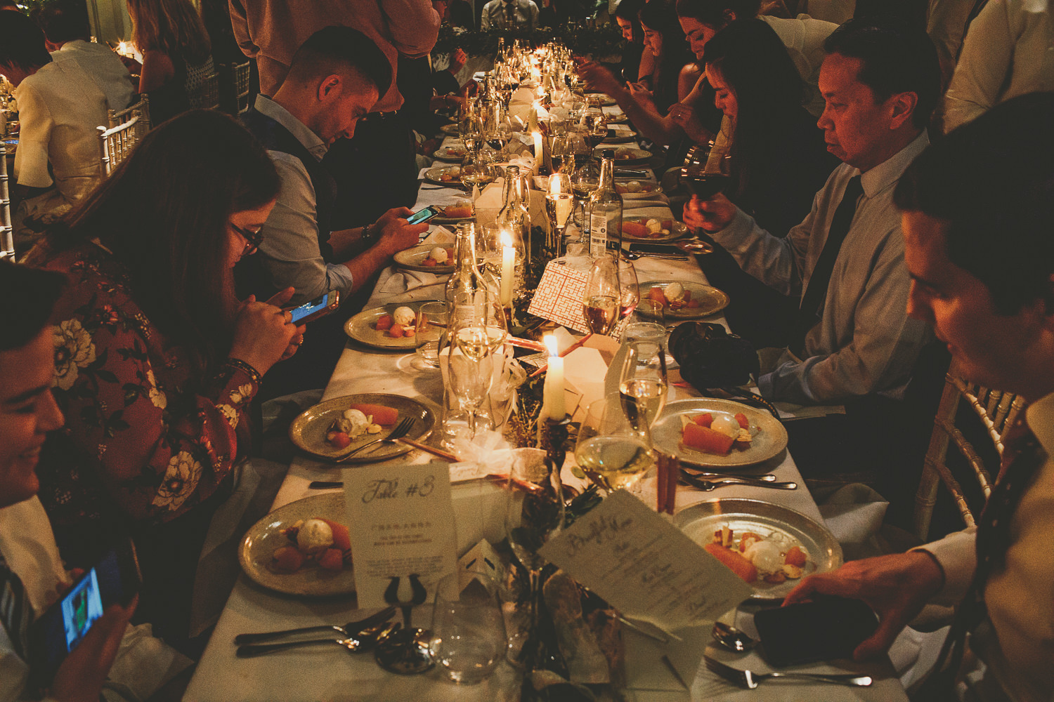 How To Style A Rustic Glamour Wedding Table With Moss and Copper