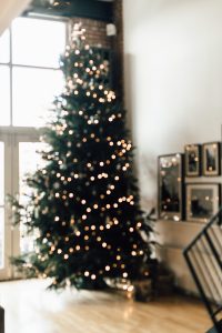 Industrial Living loft apartment Large Huge Christmas Tree (2)