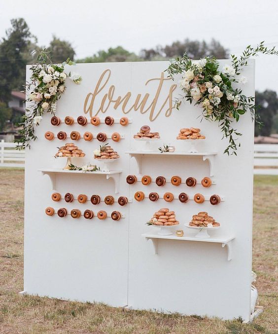 donut wall wedding 