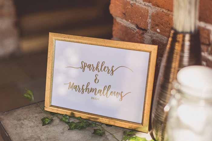 Barn wedding styling ideas - signage Barn wedding styling ideas - signage 