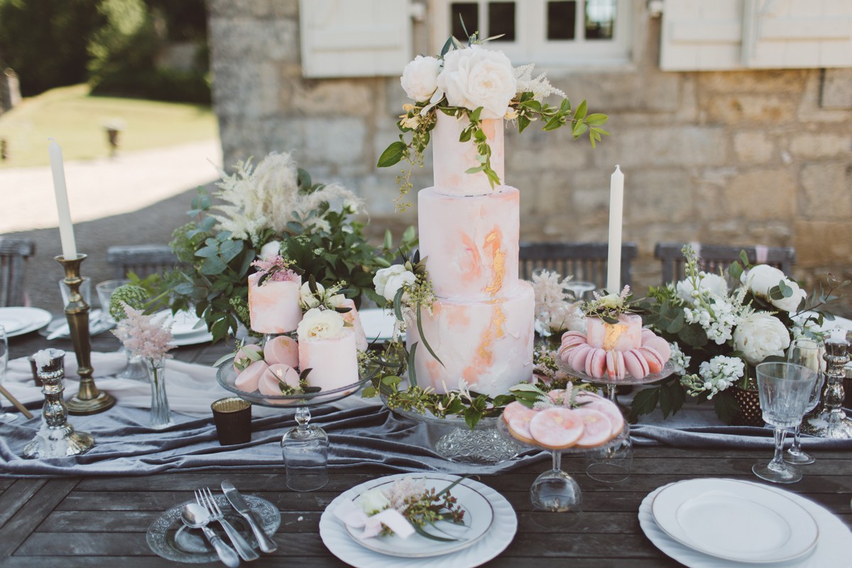 wedding cake table soft pink grey gold bronze silver destination wedding ideas