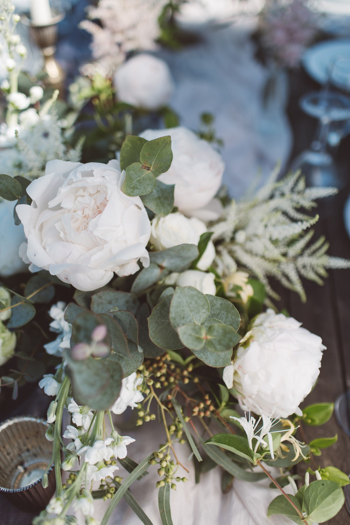 white green wedding flowers french wedding ideas