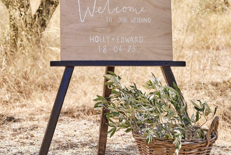 wooden wedding signs the wedding of my dreams