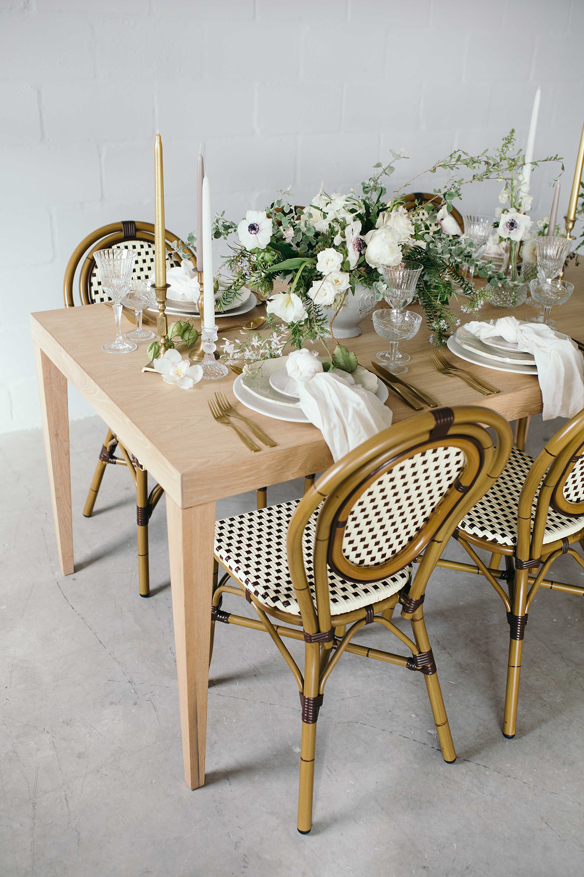 bloved-wedding-blog-french-inspired-table-syling-amo-creative-lindie-wilton-photography-12